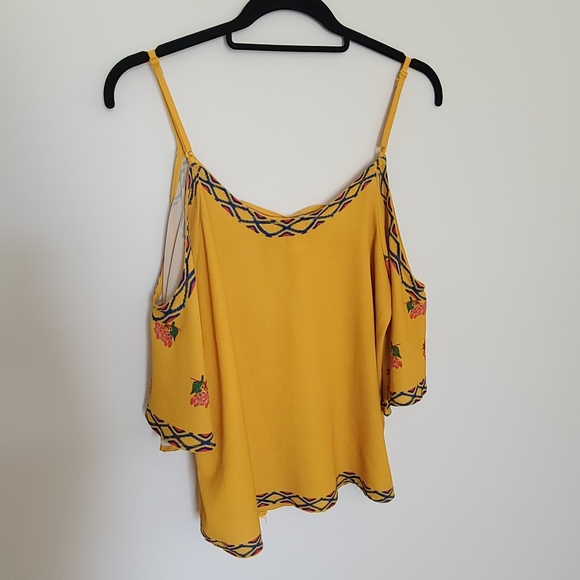 Flying Tomato | Cold Shoulder Floral Bell Sleeve - Picture 5 of 5